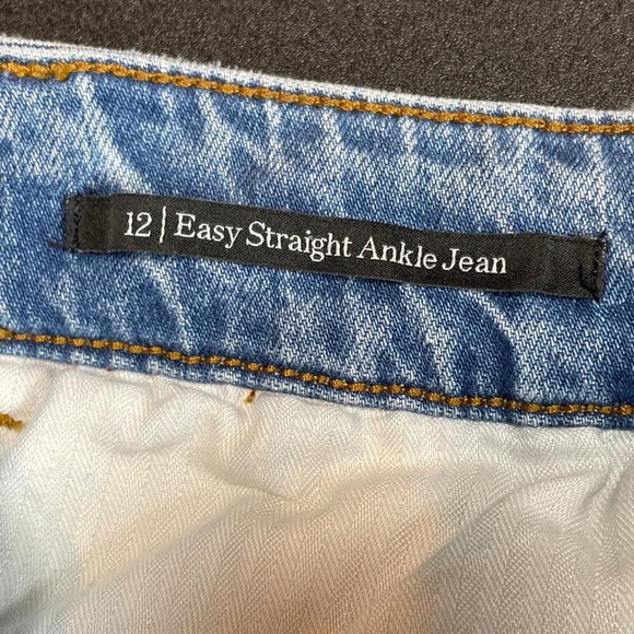 Talbots Easy Straight Ankle Blue Jeans Pearl Wash Distressed Hem Womens Size 12 - Picture 6 of 12